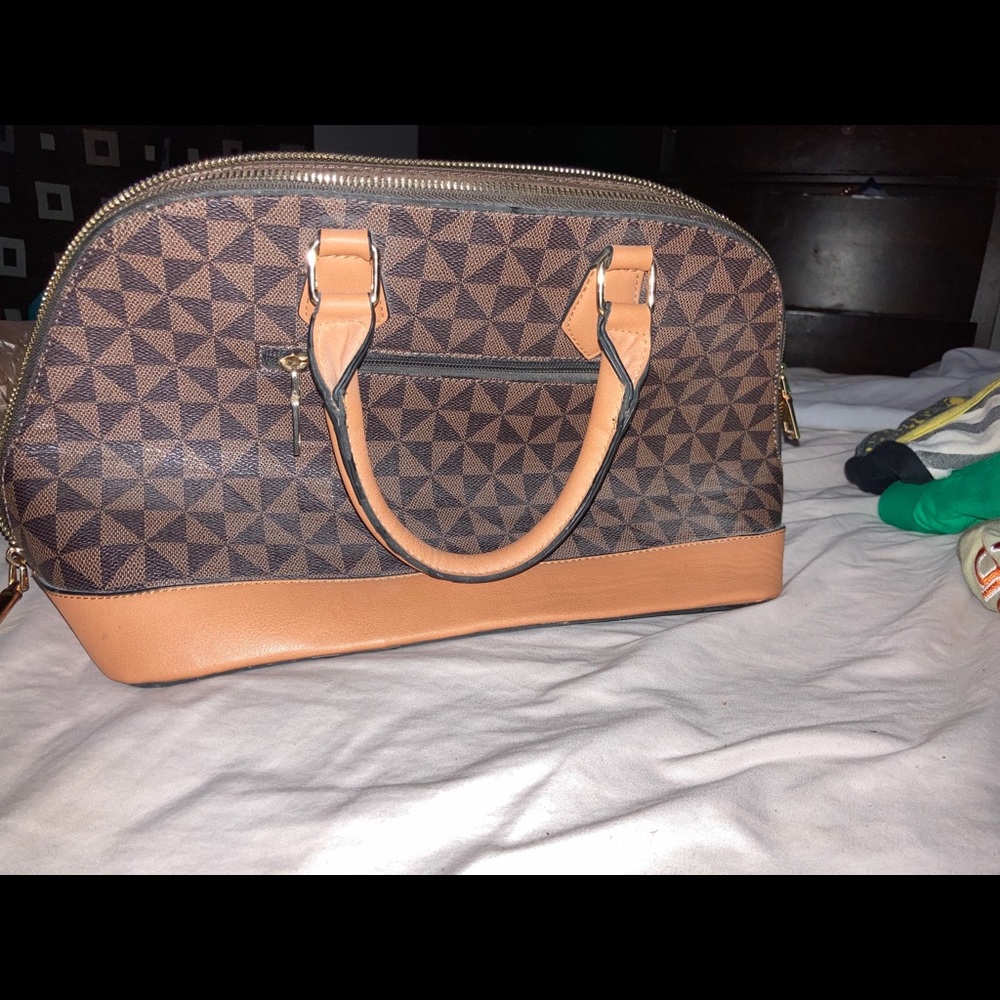 Bag😍😍 - Picture 3 of 4